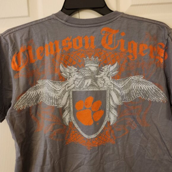 Clemson University Tigers T-Shirt Gray Crew Neck Sz L Winged Shield Design NWOT - Picture 6 of 7